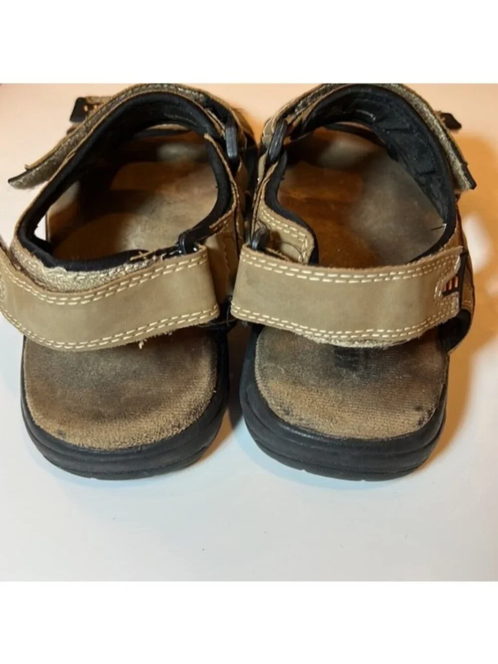 Khombu Men's Noah Comfort Adjustable Hook & Loop Strap Sandal Brown Size 8